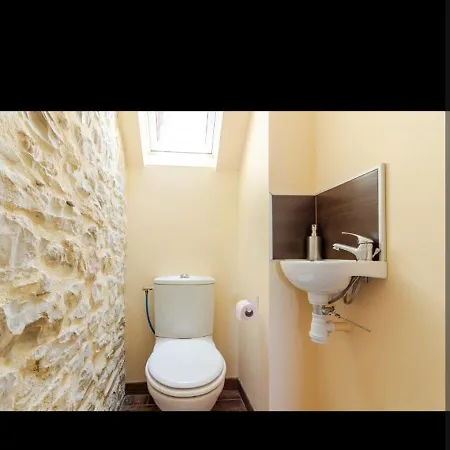 Maison Quercynoise Du 17eme Siecle *