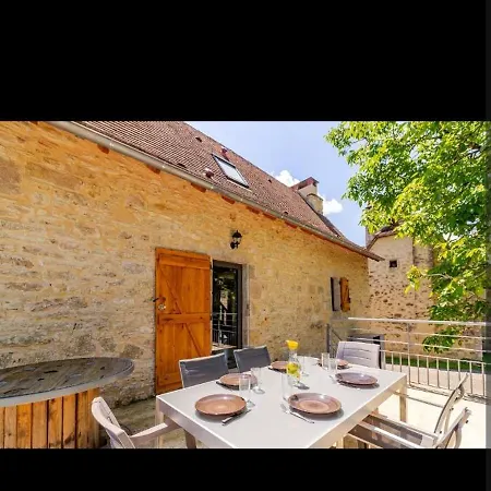 Holiday home Maison Quercynoise Du 17eme Siecle