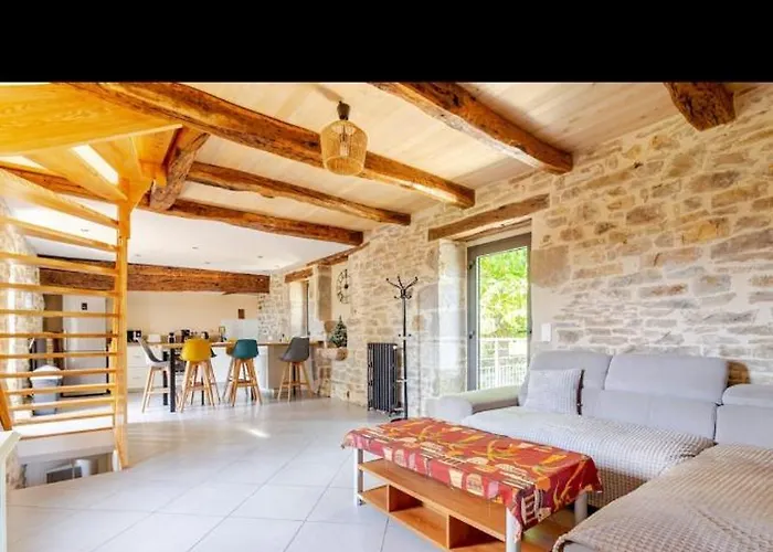 Maison Quercynoise Du 17eme Siecle